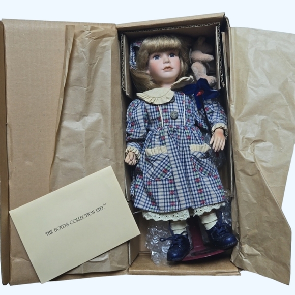 Vintage Boyds Collection Doll Leah 14" Porcelain #4811 - Picture 7 of 7